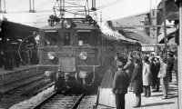 1920s train - restaurant carriage