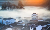 A Mountainous Homestead