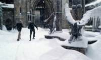 Walking through the Hogwarts Courtyard in December